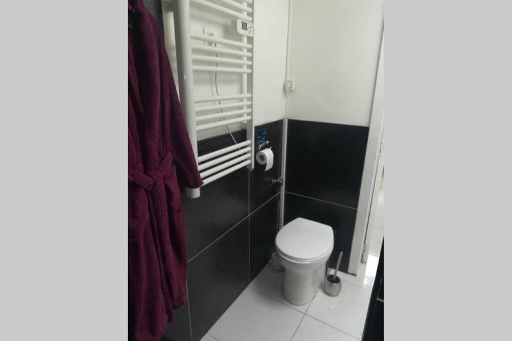Appartement Neuf A Boussu - Pres De La France - Sejour Detente Exterior foto